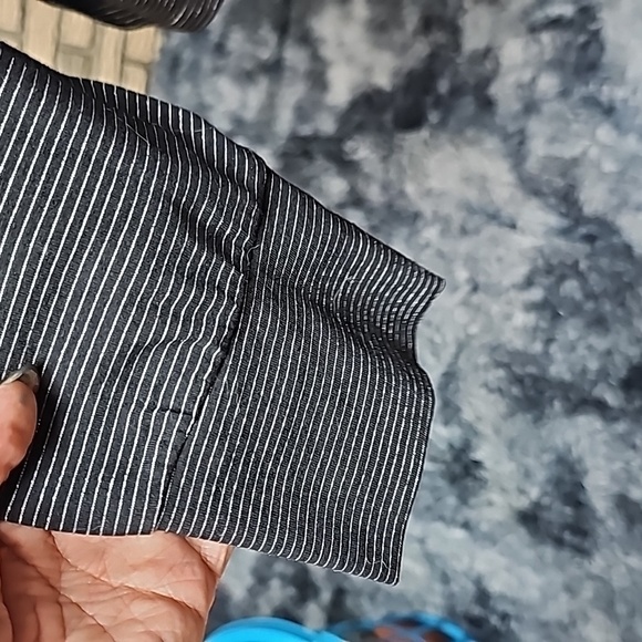 Liz Claiborne Long Sleeve Top Black & Silver Sz XXL - Picture 3 of 9